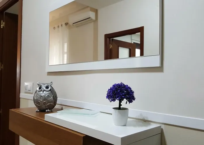 Eduardo Lucena 5, Flamenco Appartement *